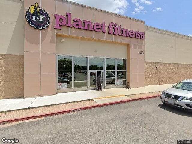 USCIS San Antonio Field Office building at 20760 North US Highway 281, San Antonio TX